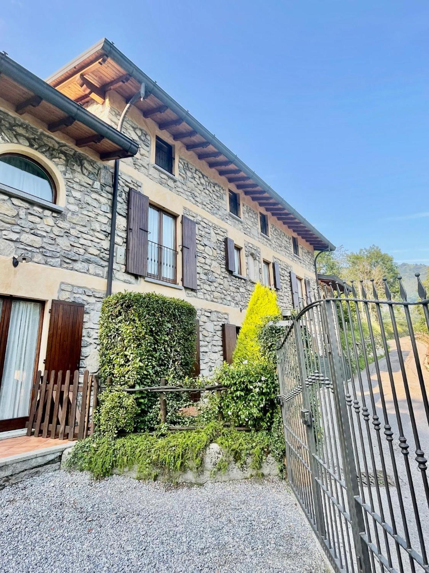 Agriturismo Il Talento Nella Quiete Castiglione d'Intelvi ภายนอก รูปภาพ