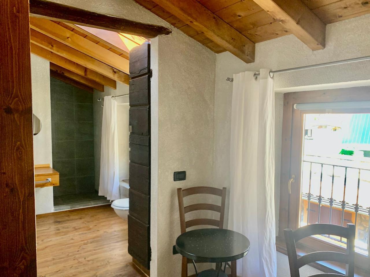 Agriturismo Il Talento Nella Quiete Castiglione d'Intelvi ภายนอก รูปภาพ