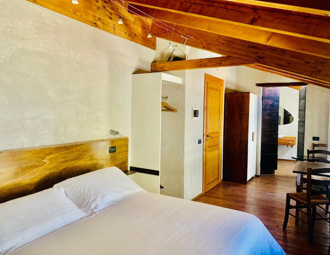 Agriturismo Il Talento Nella Quiete Castiglione d'Intelvi ภายนอก รูปภาพ